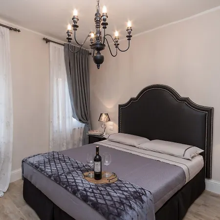 בית הארחה Luxury